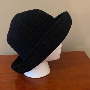 Betmar New York black wool bucket hat